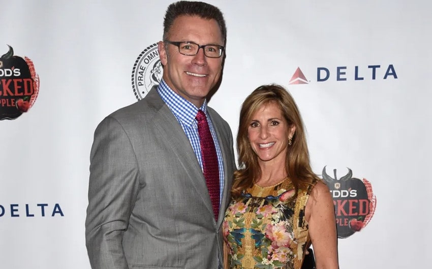 howie long wife